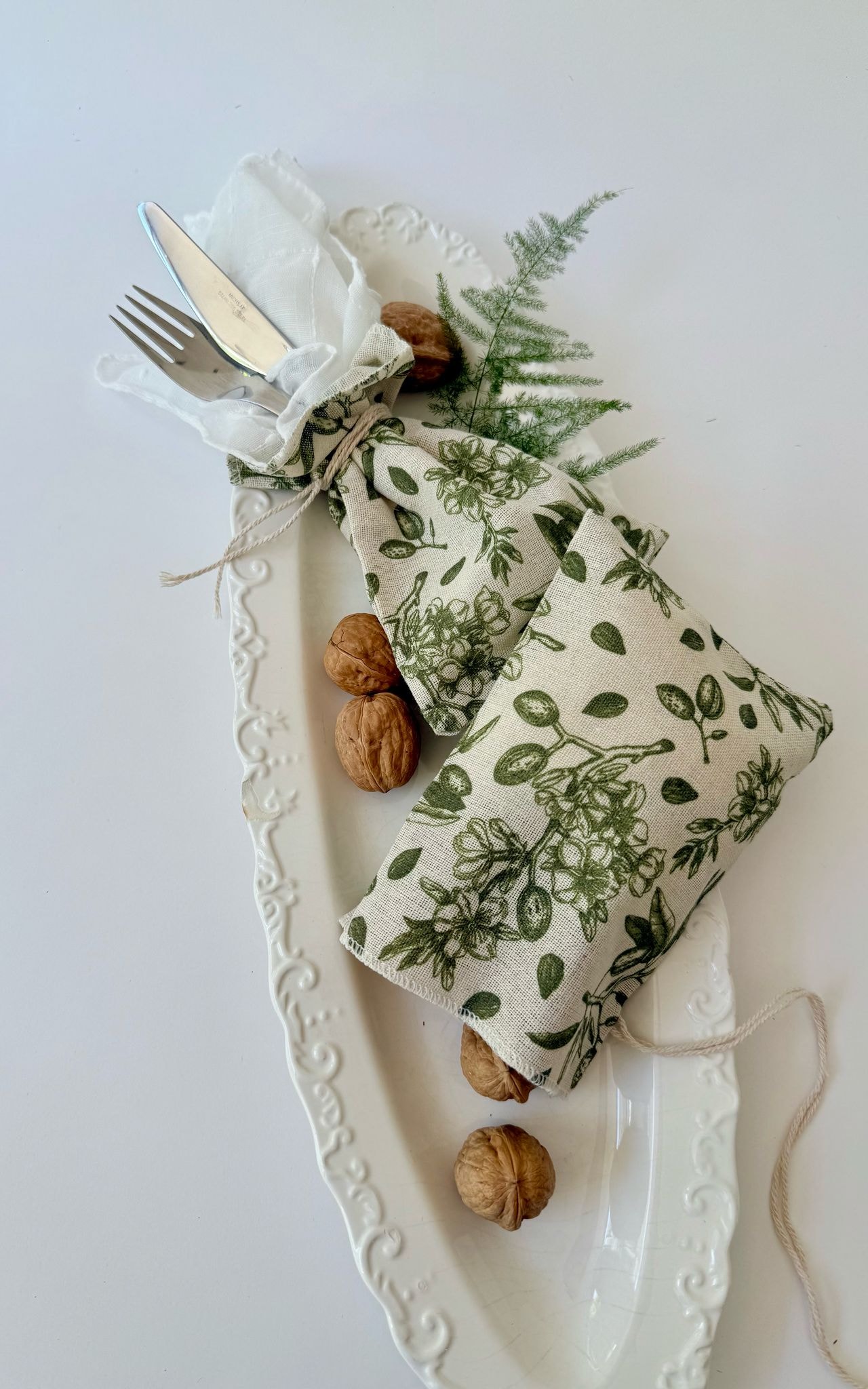 שקית קנבס פרח השקד - ירוק זית