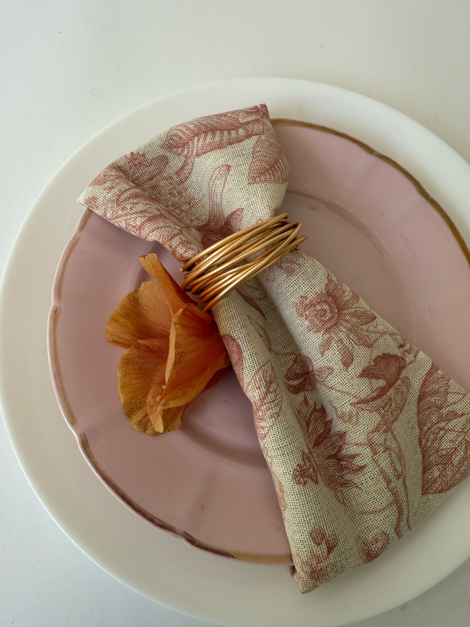 חבק אלוי - זהב ורוד