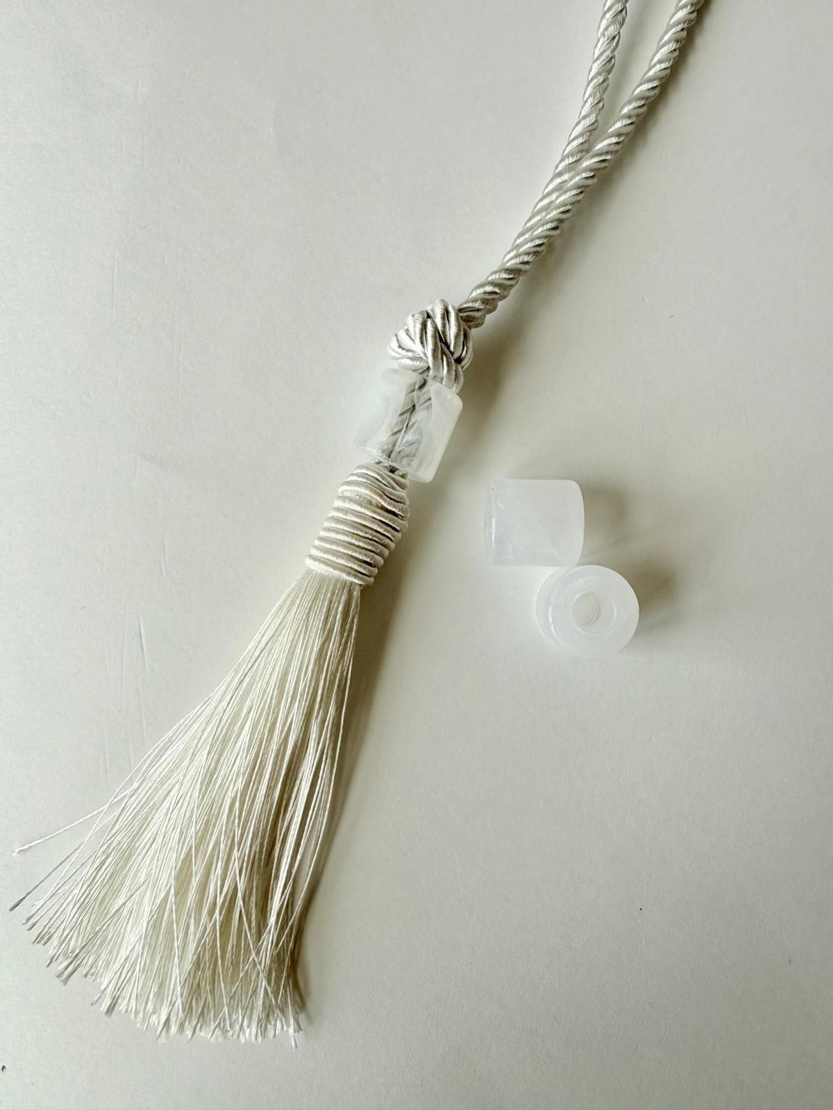 חרוז השחלה דמוי שיש צילינדר - לבן