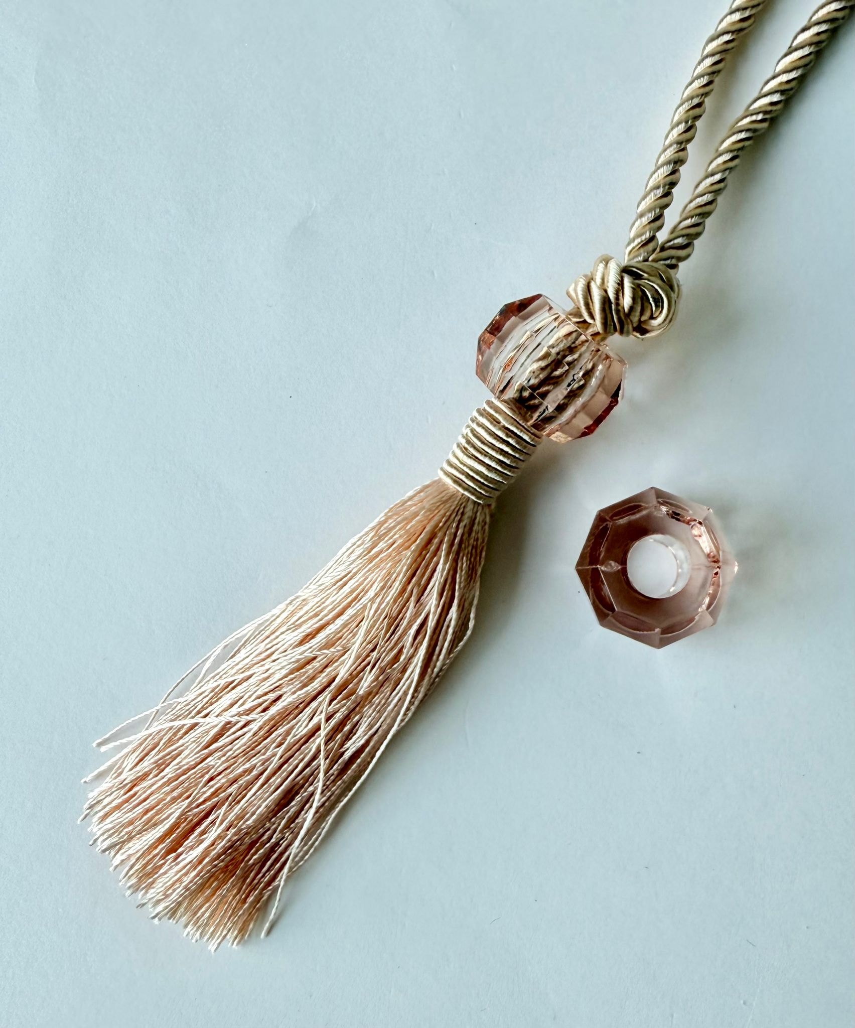 גדיל כותרת+אבן השחלה חיתוך קריסטל - פודרה