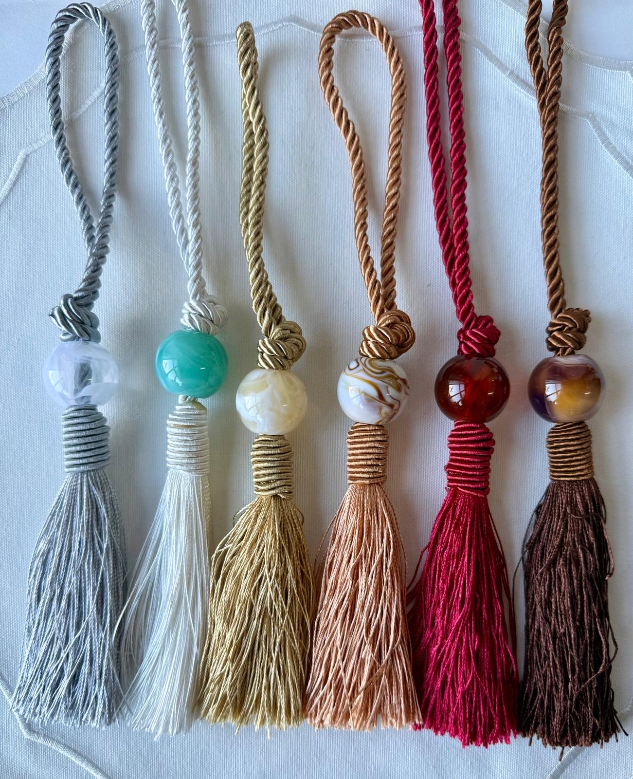 גדיל כותרת+חרוז דמוי שיש עגול